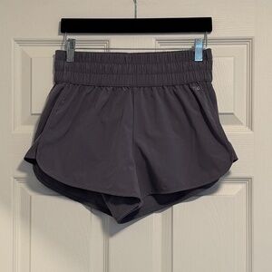 DSG Women's High Rise Stride Shorts Size Small Gray Brief Lined Interior